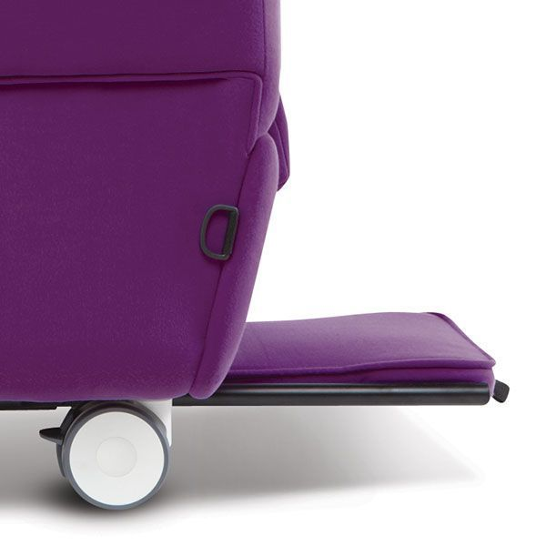 HydroCare Features-4-Padded Sliding Footplate