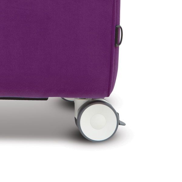 HydroCare Features-5-4 Fully Braked Twin Wheel Castors