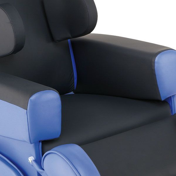 HydroFlex Features-7-Adjustable Seat Depth