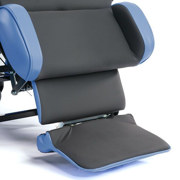 HydroFlex Features-9-Angle Adjustable, Fold-Down Footplate